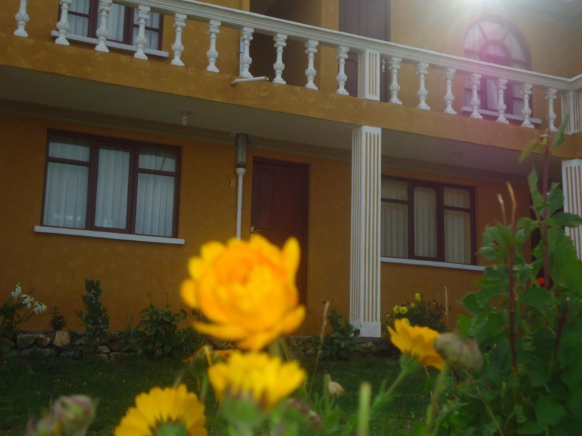 Hostal Del Sol Isla Del Sol Eksteriør bilde